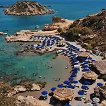 Grande Blue Suites With Private Bay